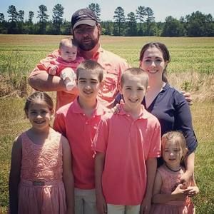 Meet your Posher, Laura